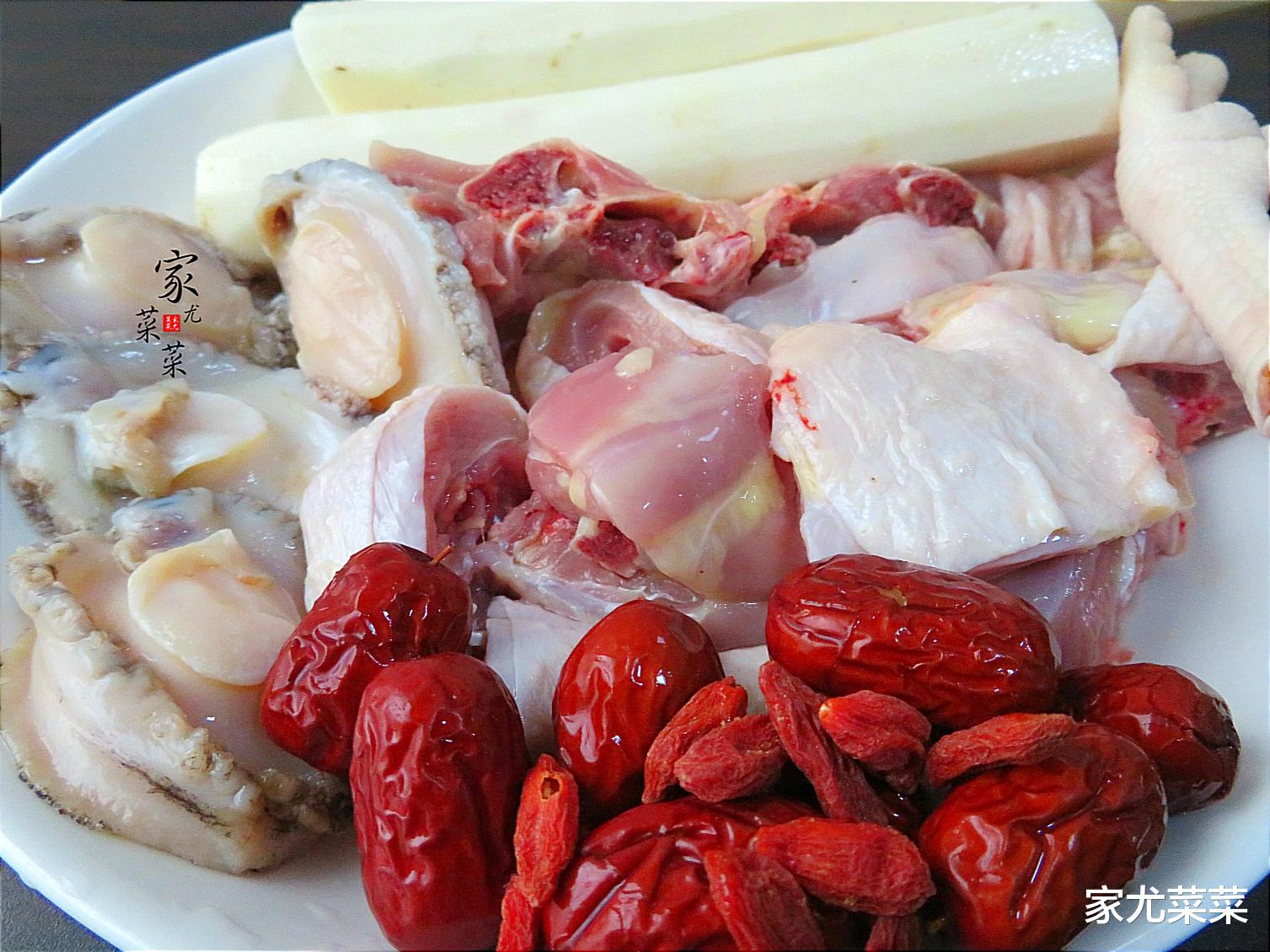 |秋天喝汤,不管有钱没钱,多给家里人喝这汤,增强身体抵抗力