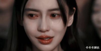 离婚刚满1年,吃完黄晓明“红利”的杨颖,又回到了她的“怪圈”