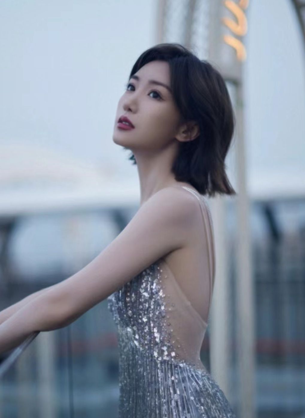 女星的一刀切发型别乱学,想不翻车,这份“避雷指南”先收藏起来