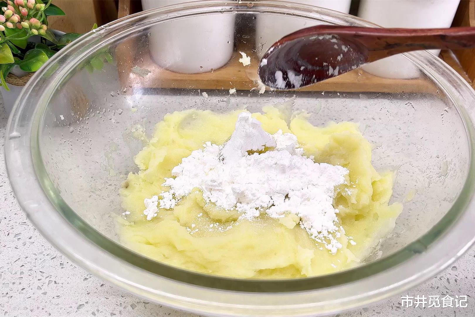 土豆|天热没胃口，教你用土豆做道菜，不放一滴油，酸甜可口冷热都好吃