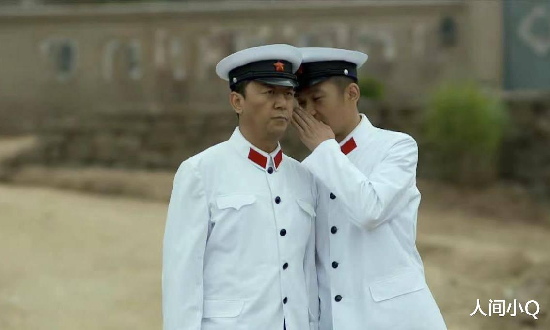 江德福|《父母爱情》送上岛的两只黑犬，暗含输给江德福的老丁，一生坎坷