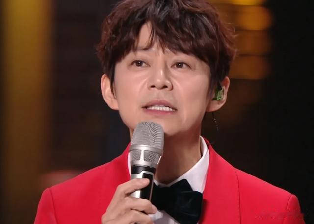 湖南卫视|何炅老了，齐思钧稳了：一场跨年晚会看清芒果台15位主持人新形势