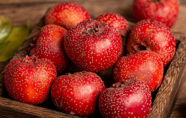 红枣是胃病的“催化剂”？医生：养胃建议远离3物，早了解早受益