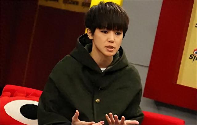 港独分子何韵诗，叫嚣让联合国理事会把中国除名，今下场大快人心