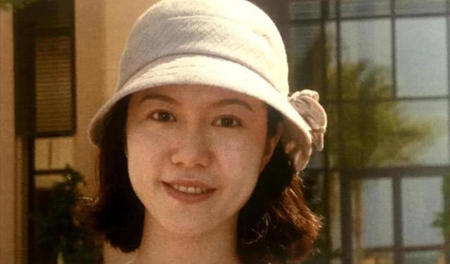 别替翁帆惋惜了!撇下杨振宁去日本聚餐的她,“聪明”已藏不住了