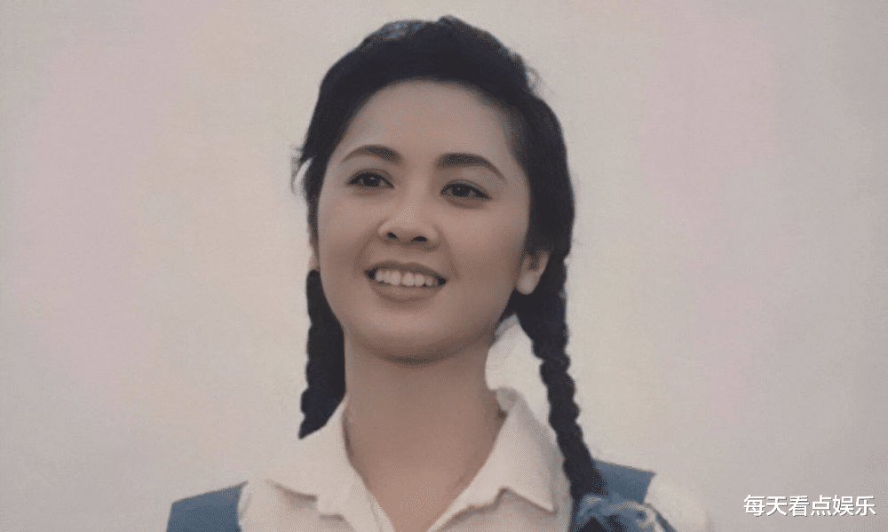 《西游记》第一美人:惹“唐僧”心动,一生无儿无女,71岁依旧优雅