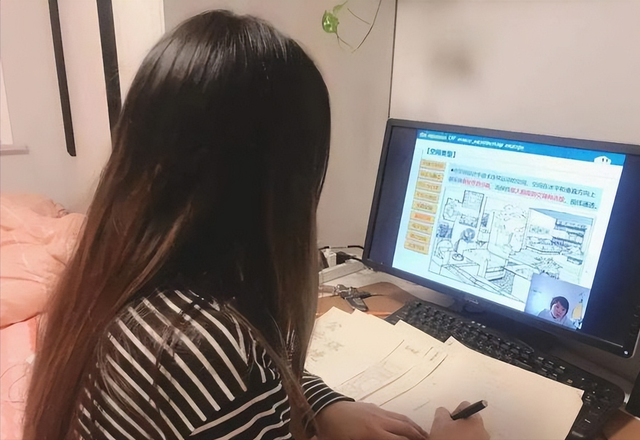 鉴黄师|揭秘女鉴黄师的真实生活：时薪不过6元，离职后无法直视这些词