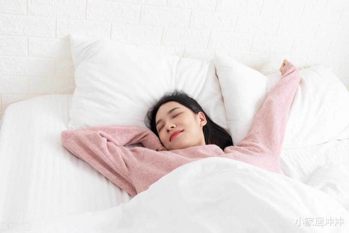 黄体酮|不管床有多大,这5种东西不能放床上,不是迷信,都是经验教训