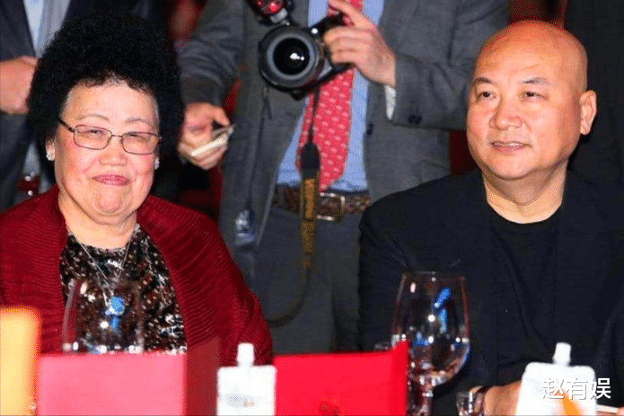 陈丽华立遗嘱:儿女每人100亿,余下归唐僧老公?网友评论太扎心