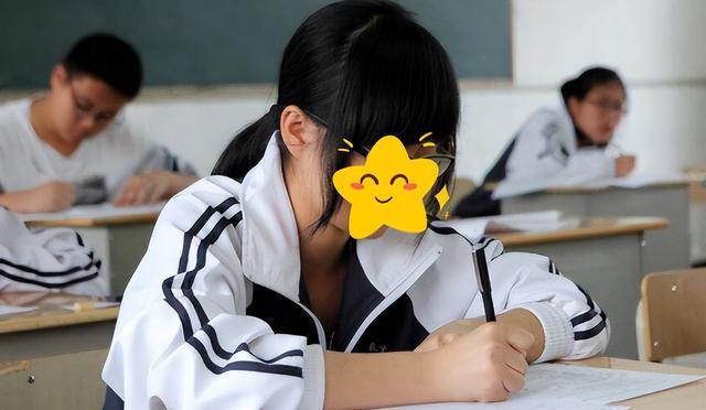 美容 “鲶鱼须”取代“高马尾”，中学女生发型大变样，越来越难理解了