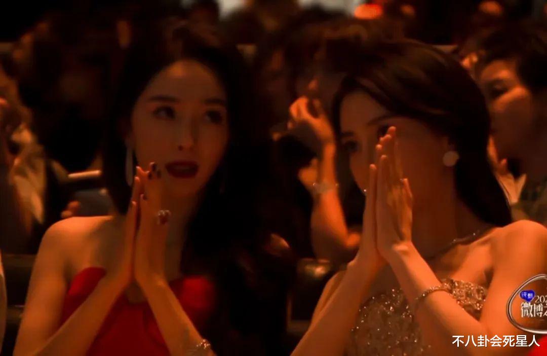 |华表一夜精彩不断,红毯拉踩、颁奖口误、典礼嗑瓜子,别太搞笑!