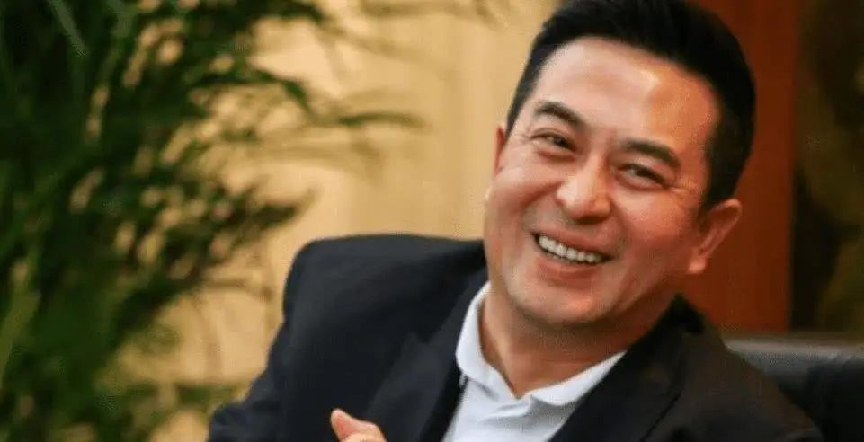 “男神大叔”张嘉译，以后或再难见到了？网友喊话：我们舍不得！