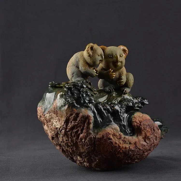 软萌玉雕碰撞威猛玉雕！