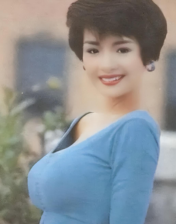 这一次,“过度整容”的代价,在“无戏可拍”的叶子楣身上应验了