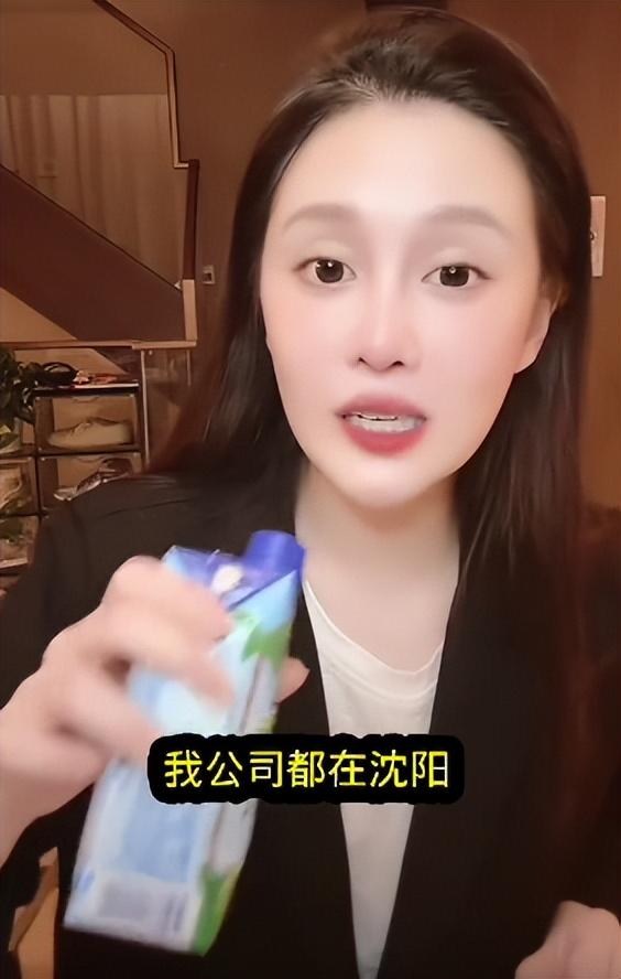 赵本山|同是嫁女儿,赵玉芳风光大办,球球只摆3桌酒席,赵本山有何用意