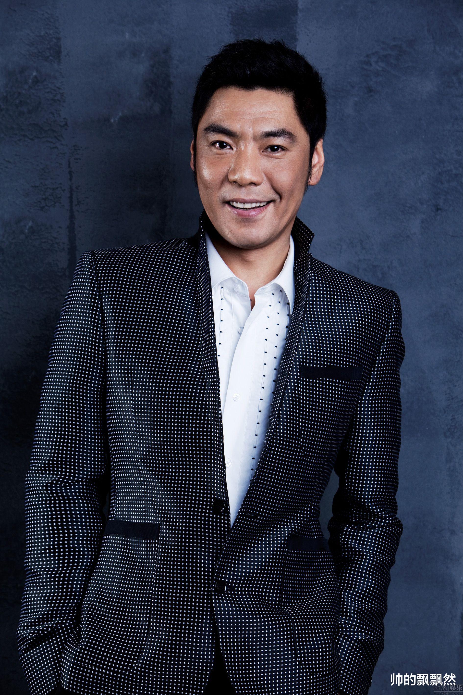 屠洪刚|歌手屠洪刚:一婚娶中美混血儿,二婚娶央视主持人,三婚娶经纪人