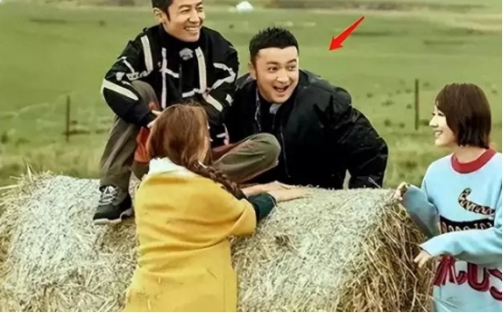 她曾是央视最美主持人，与撒贝宁同居4年却爱上富二代，今如何？