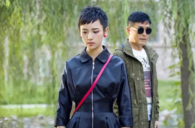 如果不是“下错一步棋”，你可能永远不会发现，杨幂的“精明”