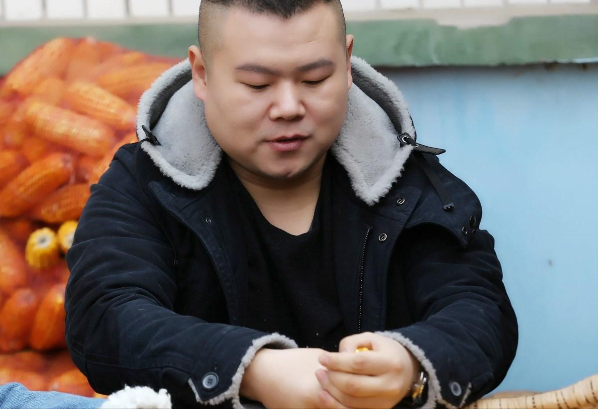 从“德云社一哥”到“综艺混子”，38岁的岳云鹏，彻底现了原形