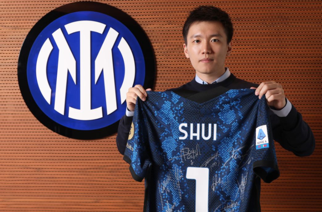 2021年,图赫尔因为率队夺得欧冠冠军得到了阿布的奖励,他想要在国米