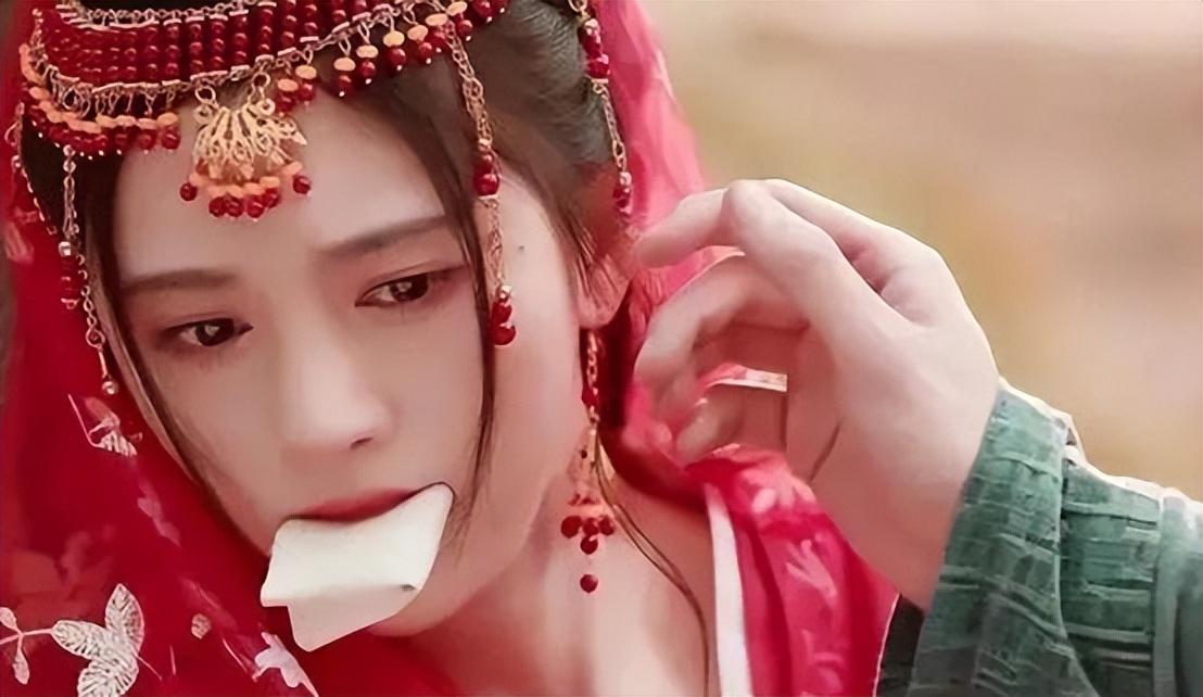 王源|如今当真是流量时代?一部代表作品都没有,却高高在上当评委!