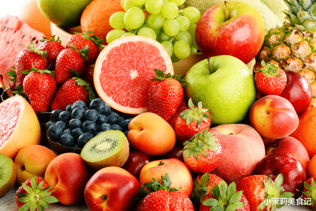 苹果|三伏天，西瓜和苹果靠边站，多吃4种碱性果，生津润燥，清心除烦