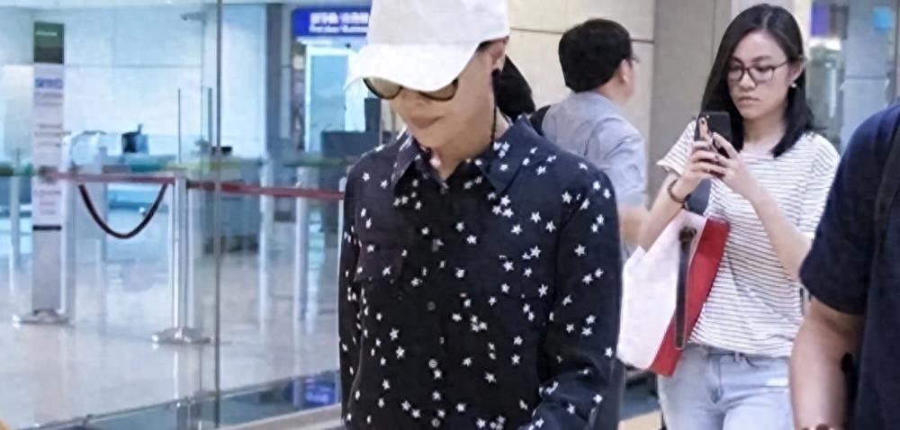 杨丽萍的月亮宫被查封,内部简直不忍直视!网友直呼:早就该封了