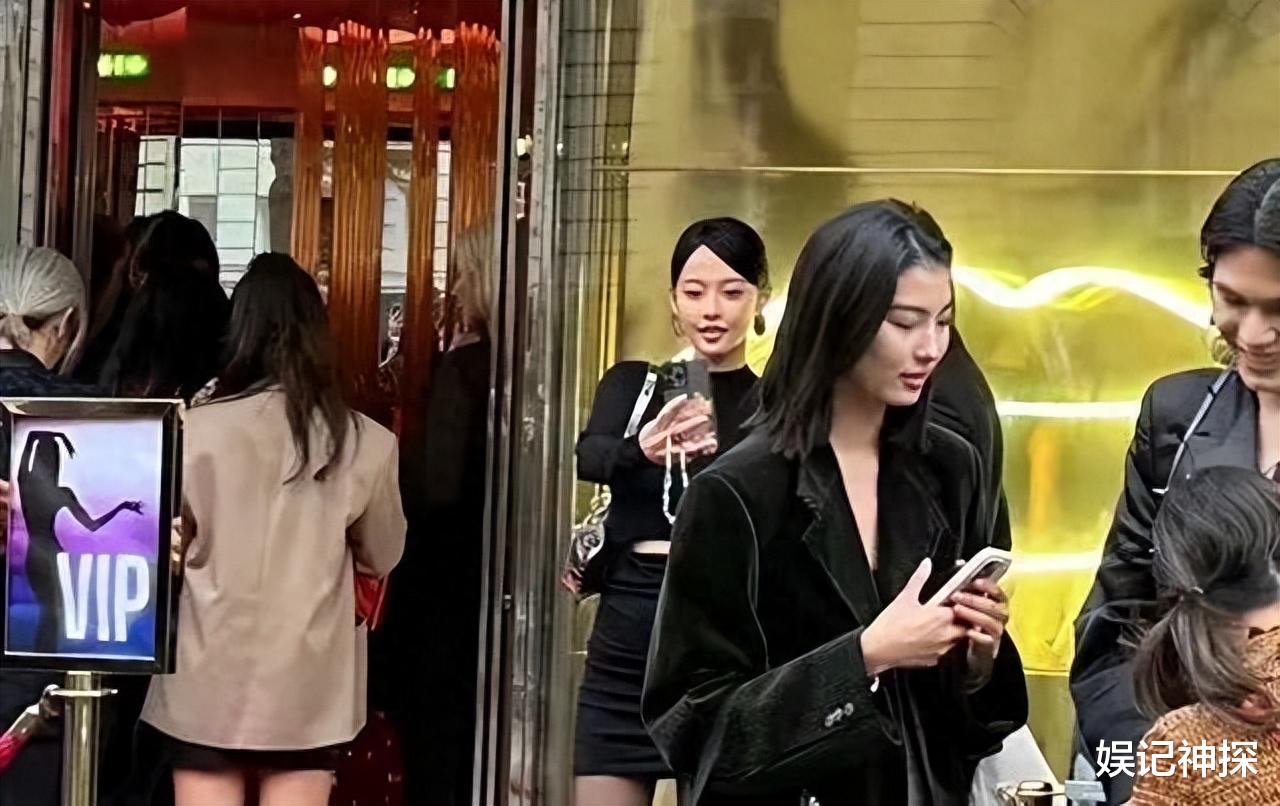 Lisa疯马秀风波升级！杨颖张嘉倪看演出遭炮轰无脑，徐娇的发声一针见血