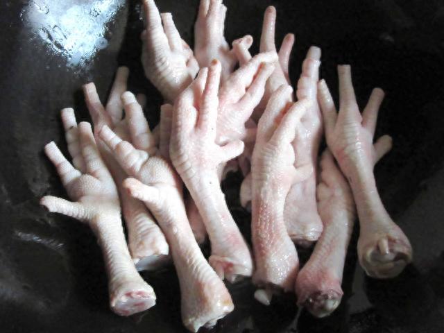 鸡爪|市场上这么多鸡爪都是从哪里来的,吃起来安全吗?看完终于明白了