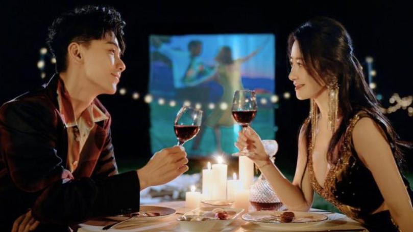 “艳照门”17年后，她再度翻红，网友：幸好我没有骂过她