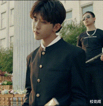 60岁刘青云和52岁古天乐同框,“天然脸”和打针脸的差距一目了然