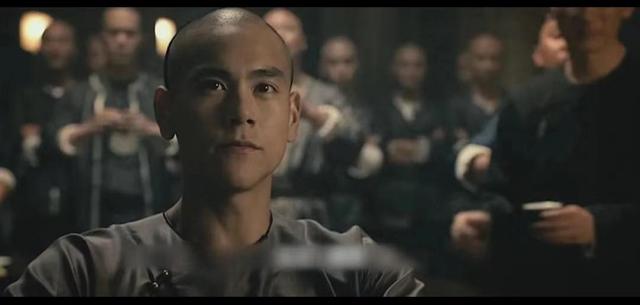 彭于晏|彭于晏:抢了一个位置,得罪大花,惨被资本抛弃,得不偿失呀!