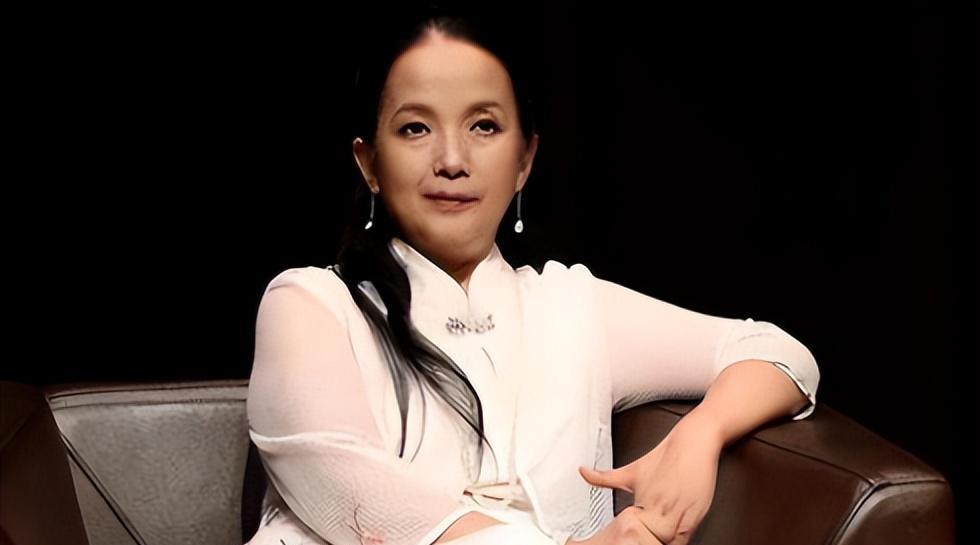 又见双面人！她是“精日分子”，出名后试图删除言论建立完美人设