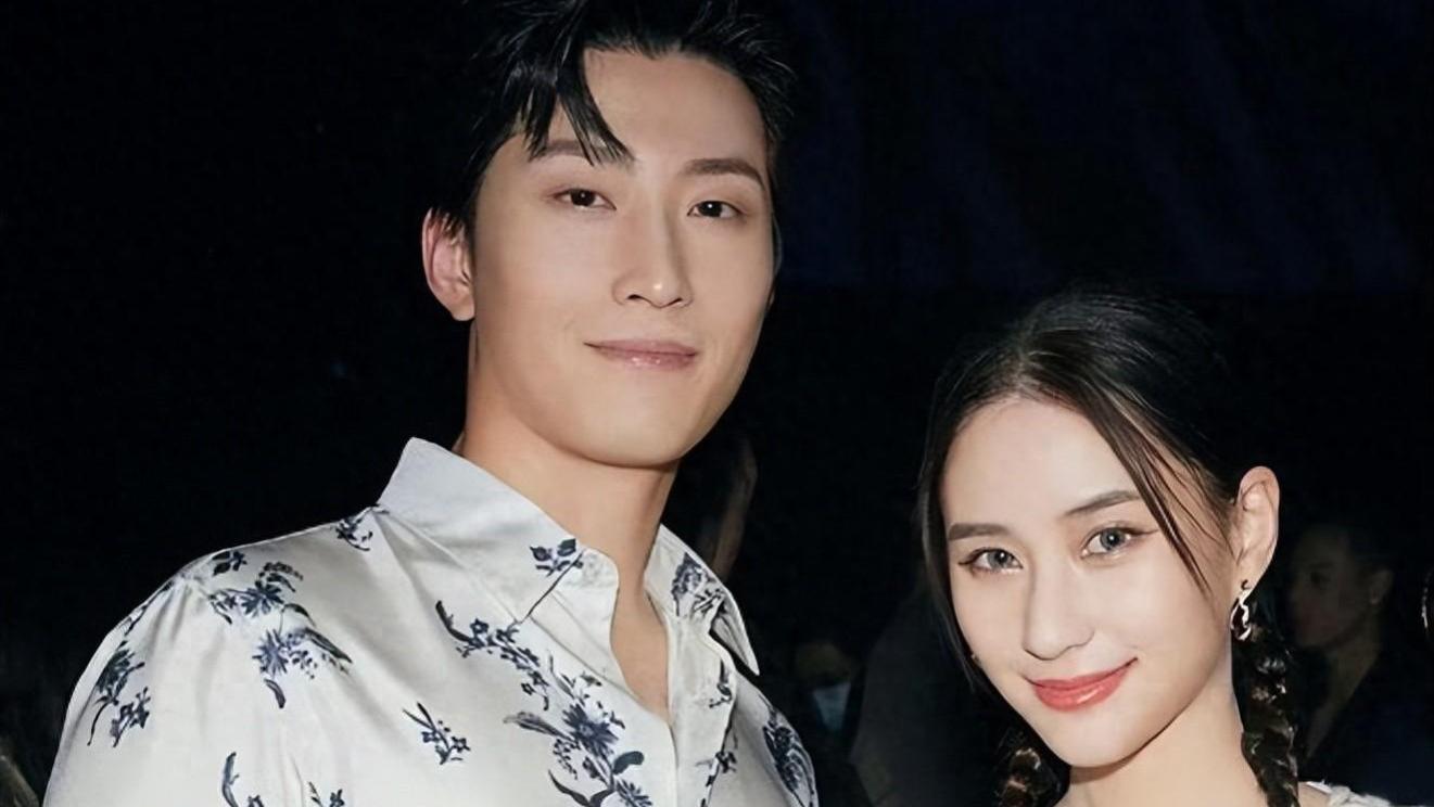 窦骁何超莲被传婚变，首次合体后，再引争议