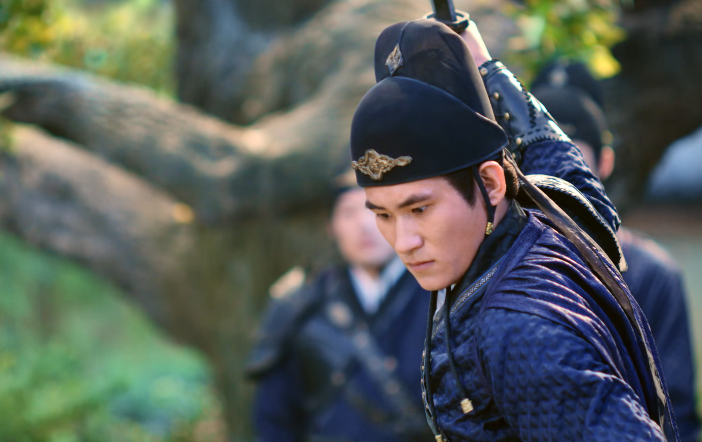 才播6集，就全国热度第一，终于有让我熬夜狂追的古装传奇大剧了