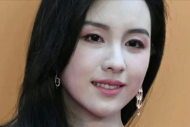 非惹她干嘛!央视六公主因被质疑丑化明星,就放出全部艺人的生图