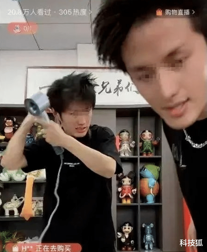 “山寨小杨哥”卖爆单，赚翻了！