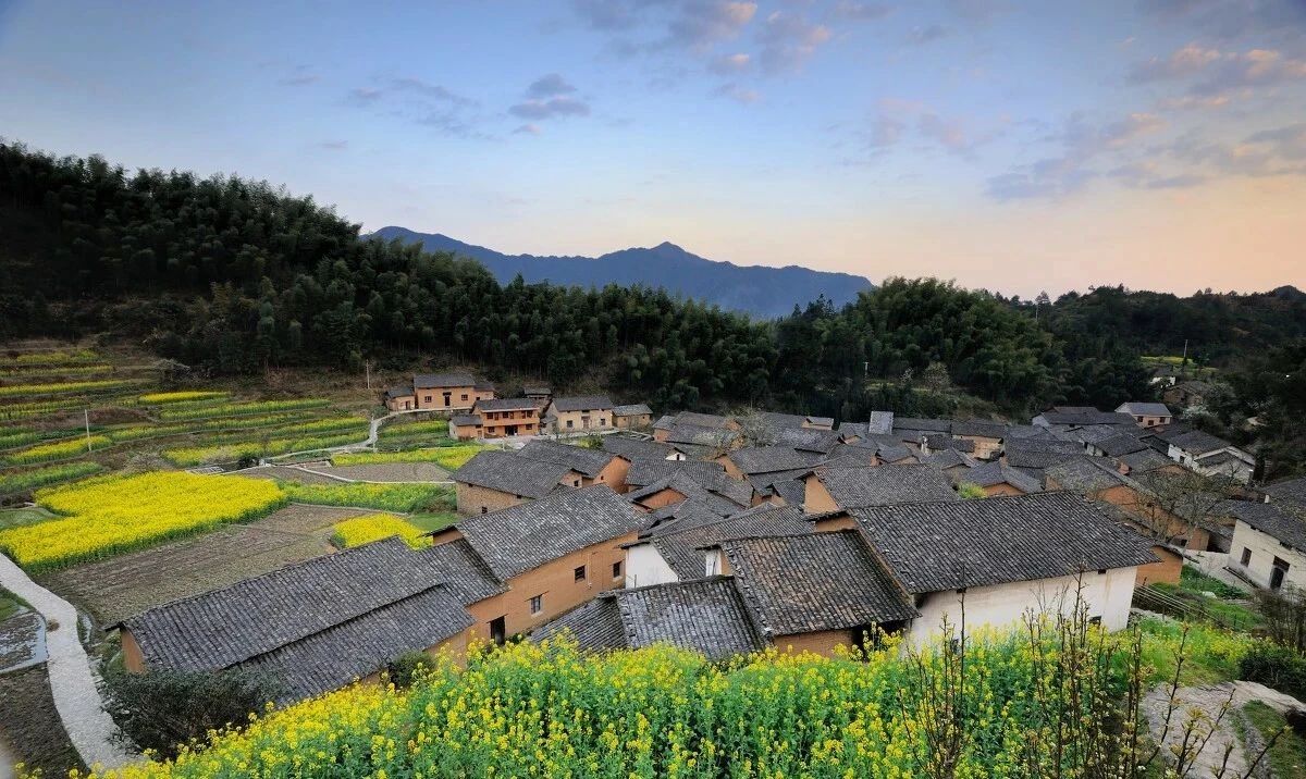 布达拉宫|藏于700米的高山上，有个浙江“小布达拉宫村”，免费有看点！