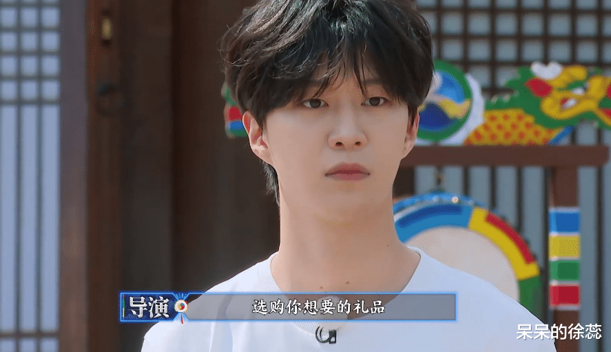 闫佩伦|不守规矩的baby,敢于“叫板”的范丞丞,撕开《跑男》“真面目”