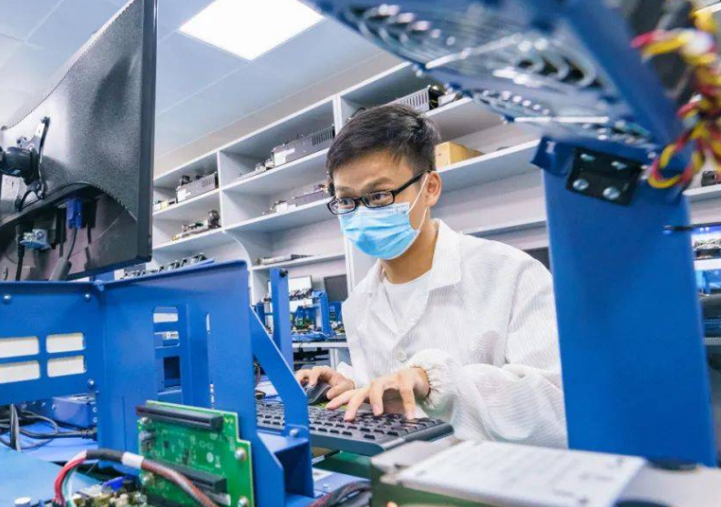 招聘|企业招聘薪酬报告出炉，上榜职业月入过万，3大职业成“王炸”