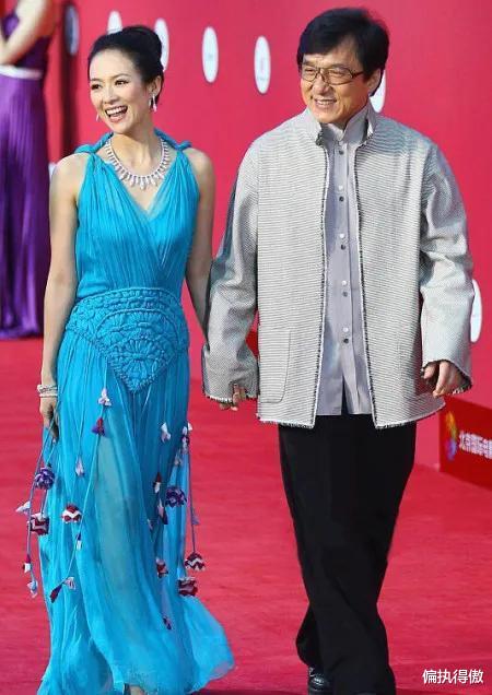 章子怡|22年前，章子怡见成龙，成龙：礼物呢？子怡：我就是今晚的礼物