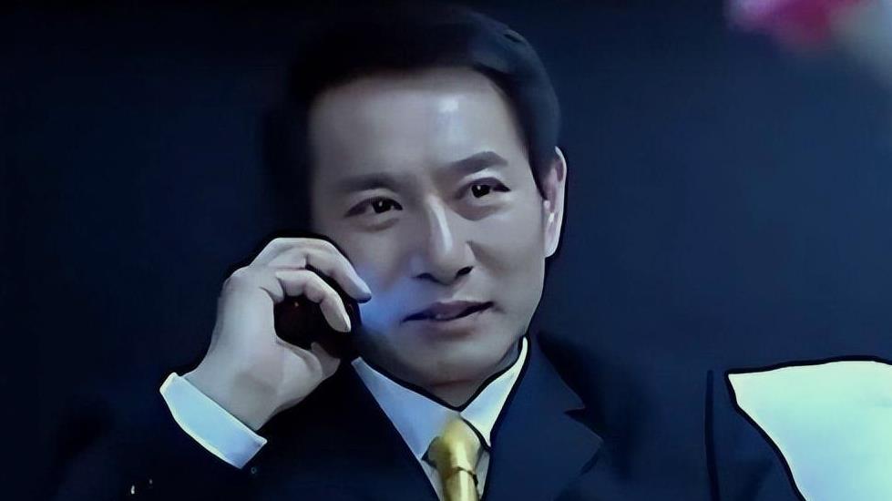 姚刚|52岁老戏骨姚刚检查别墅装修,房价超1500万