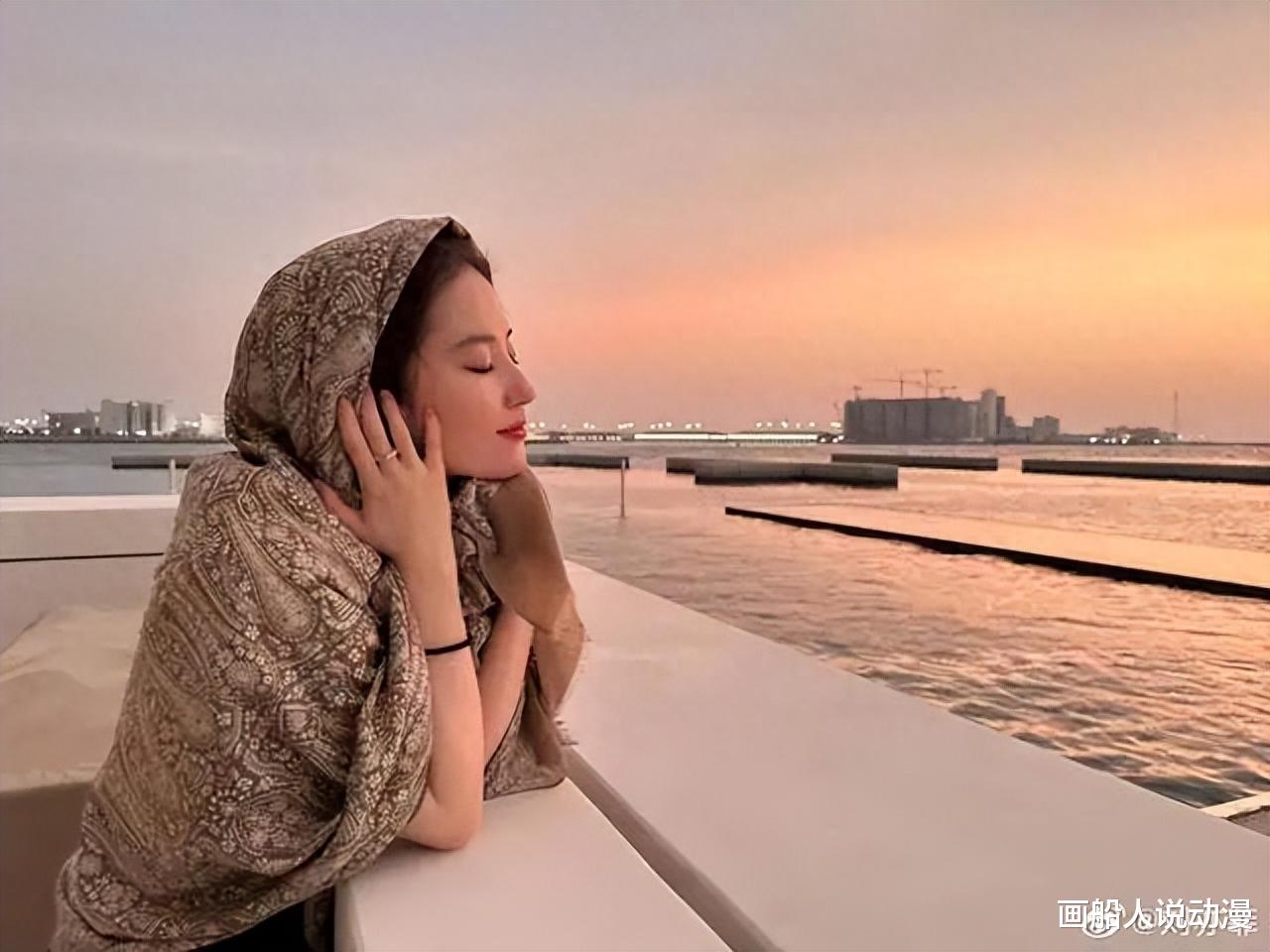 24岁赵露思，30岁杨采钰，35岁“大嫂”高叶，真的美得要命！