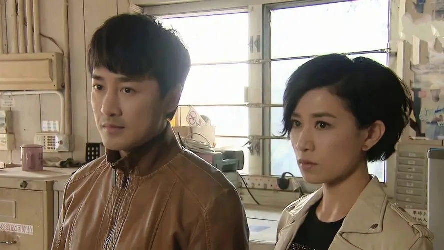 林峰|6位港男“换头改命”,林峯全脸都动,古巨基割完眼皮秒变男神