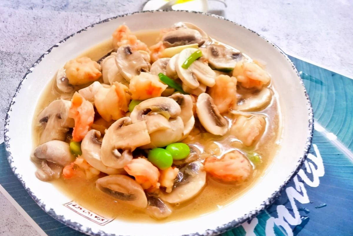 中老年若想腿脚利落，常吃5种食物，腿脚有劲精神好，越吃越年轻