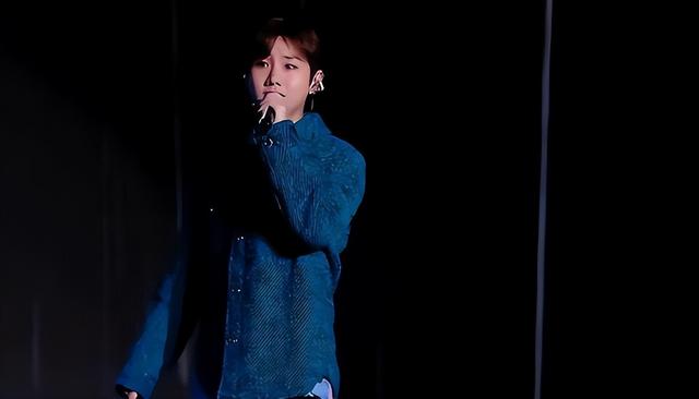 这一次，娱乐圈的“咖位高低”，在小杨哥3000万演唱会上暴露无遗