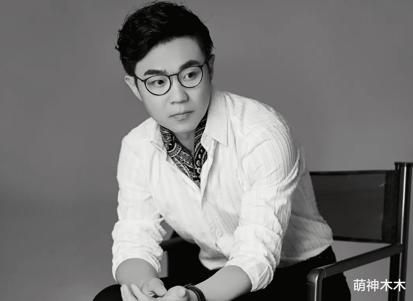 大鹏|新瓜!演员大鹏与前妻十余年婚姻破裂,被曝和年轻老婆生三胎