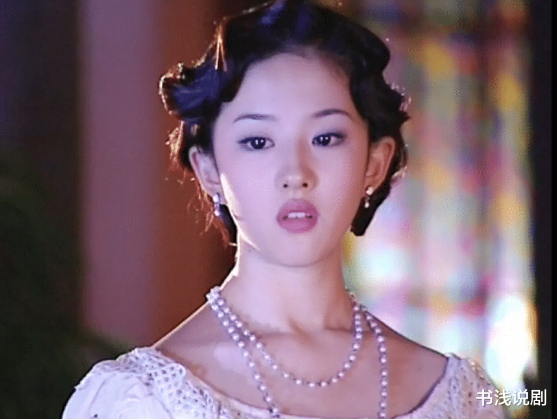 易梦玲挑战白秀珠被嘲,当“网红脸”扎堆演戏,真演员美到碾压!