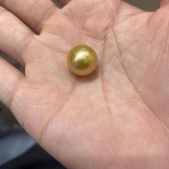 宝石|在文玩圈，这4种宝石，长得挺好看，其实又贵又没价值！