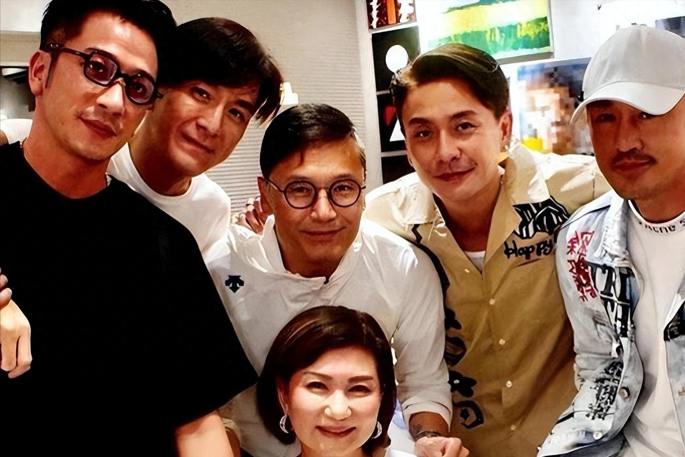 吴卓羲:渣得明明白白,海得坦坦荡荡,把16个女人玩弄于股掌之上